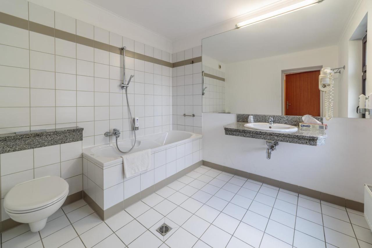 Hotel Fenix Jelenia Gora Exterior photo